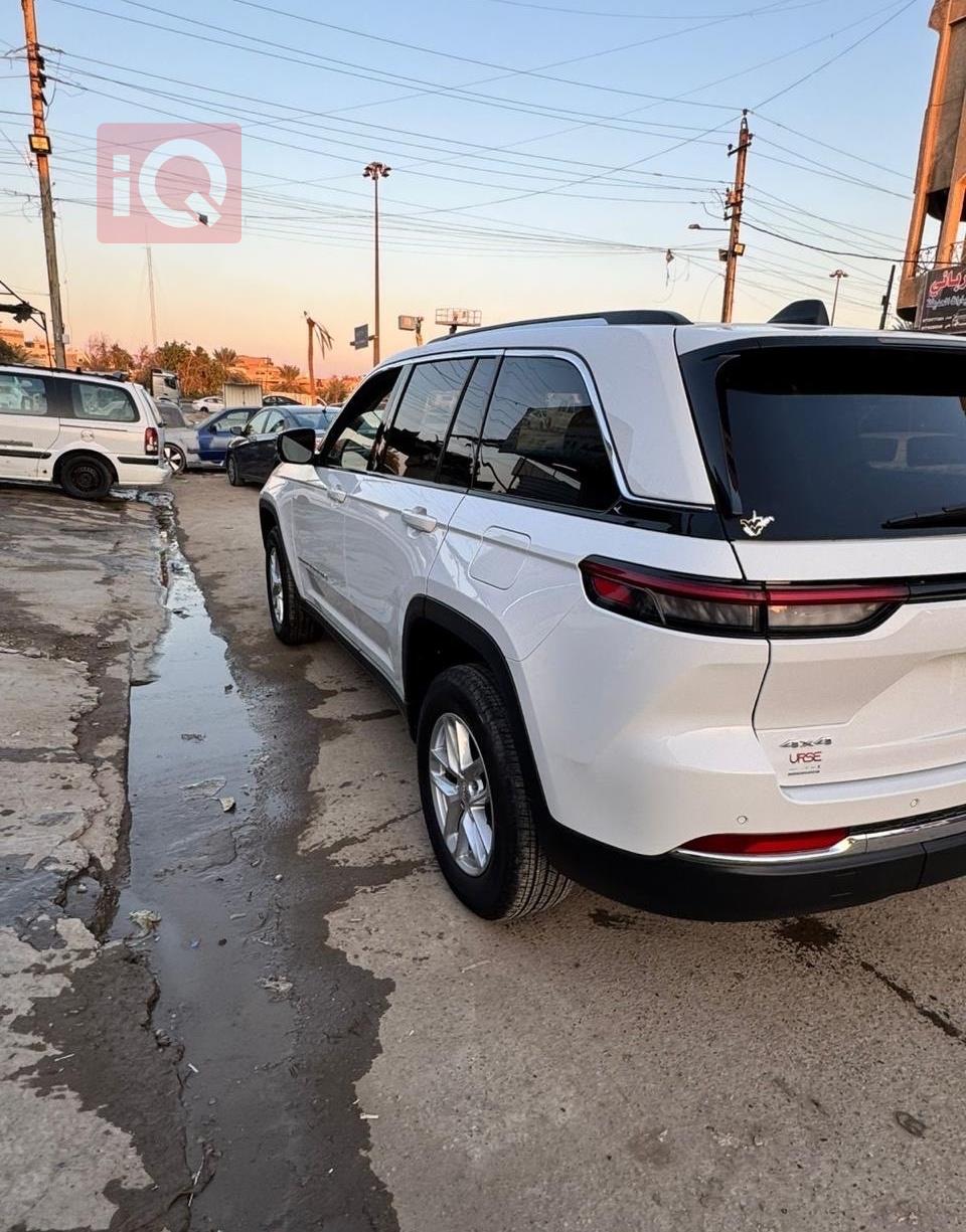 جيب جراند شيروكي